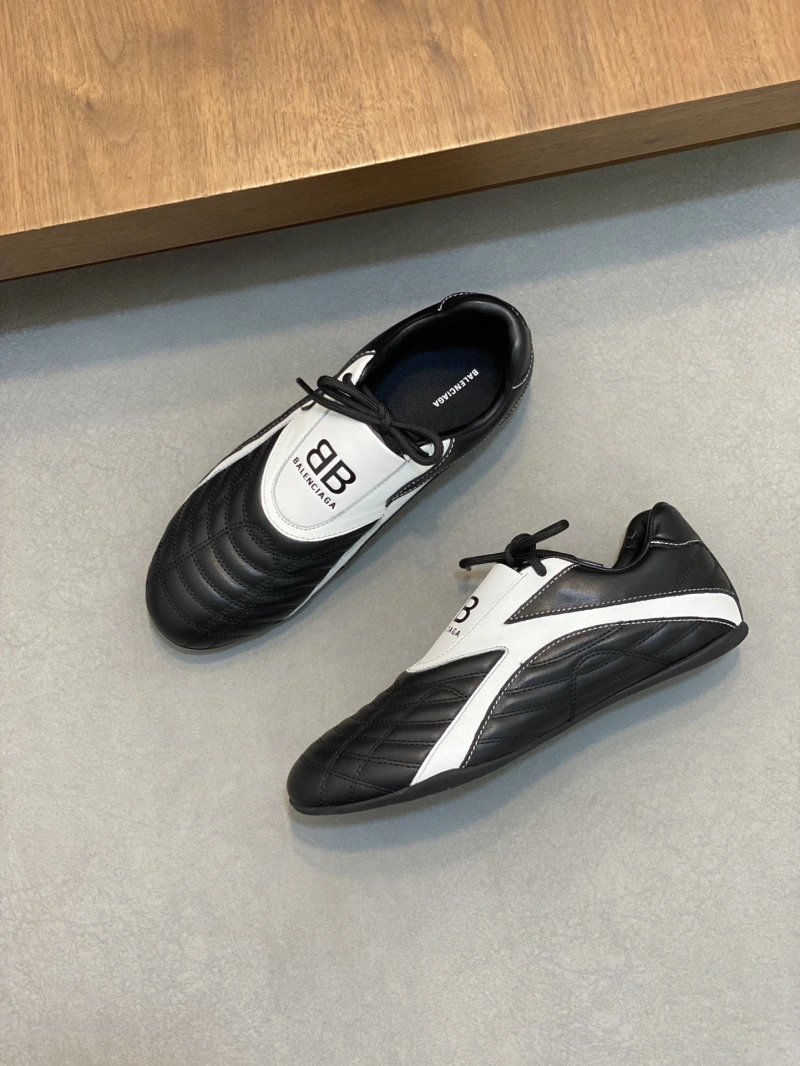 StreetReady Bxlxnciaga Sneakers 109648