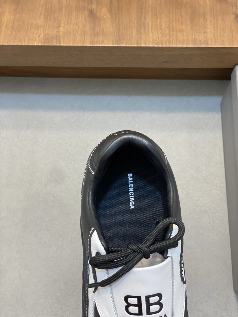 StreetReady Bxlxnciaga Sneakers 109648