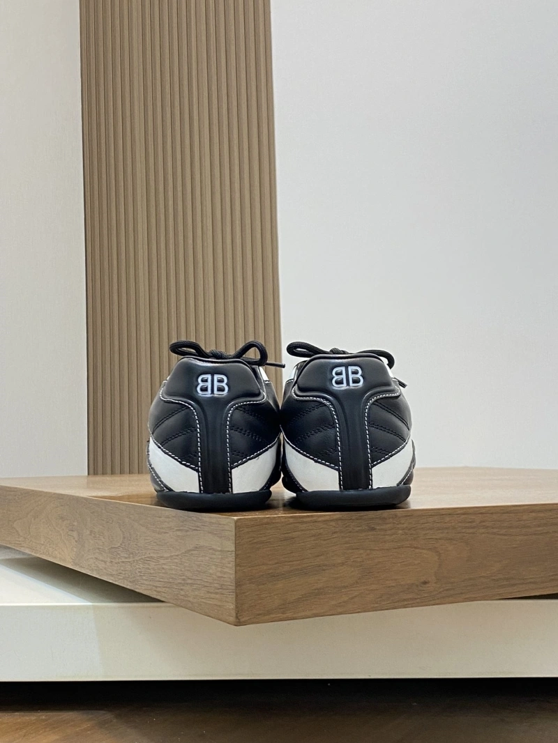 StreetReady Bxlxnciaga Sneakers 109648