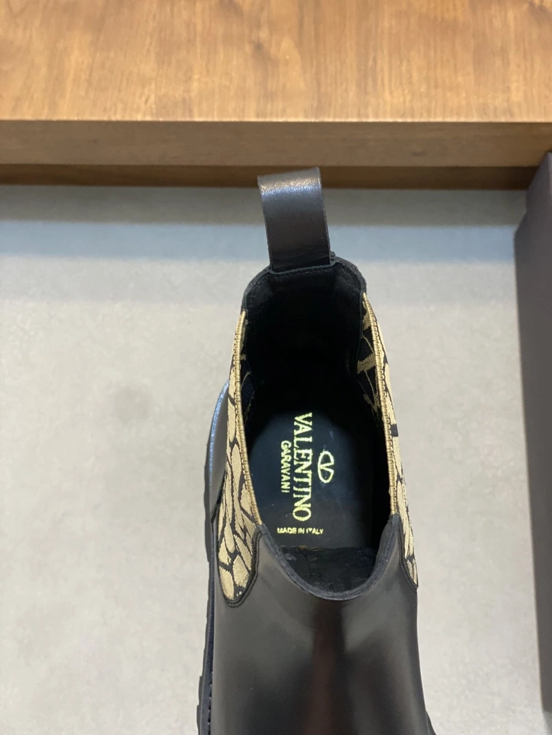 Comfortable Vxlxntino Sneakers 231028