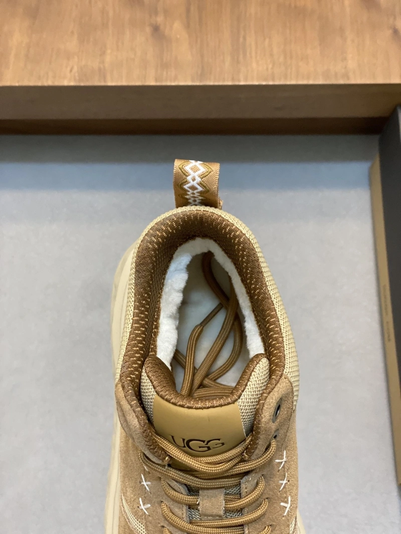Breathable UGX Casual Shoes 228057