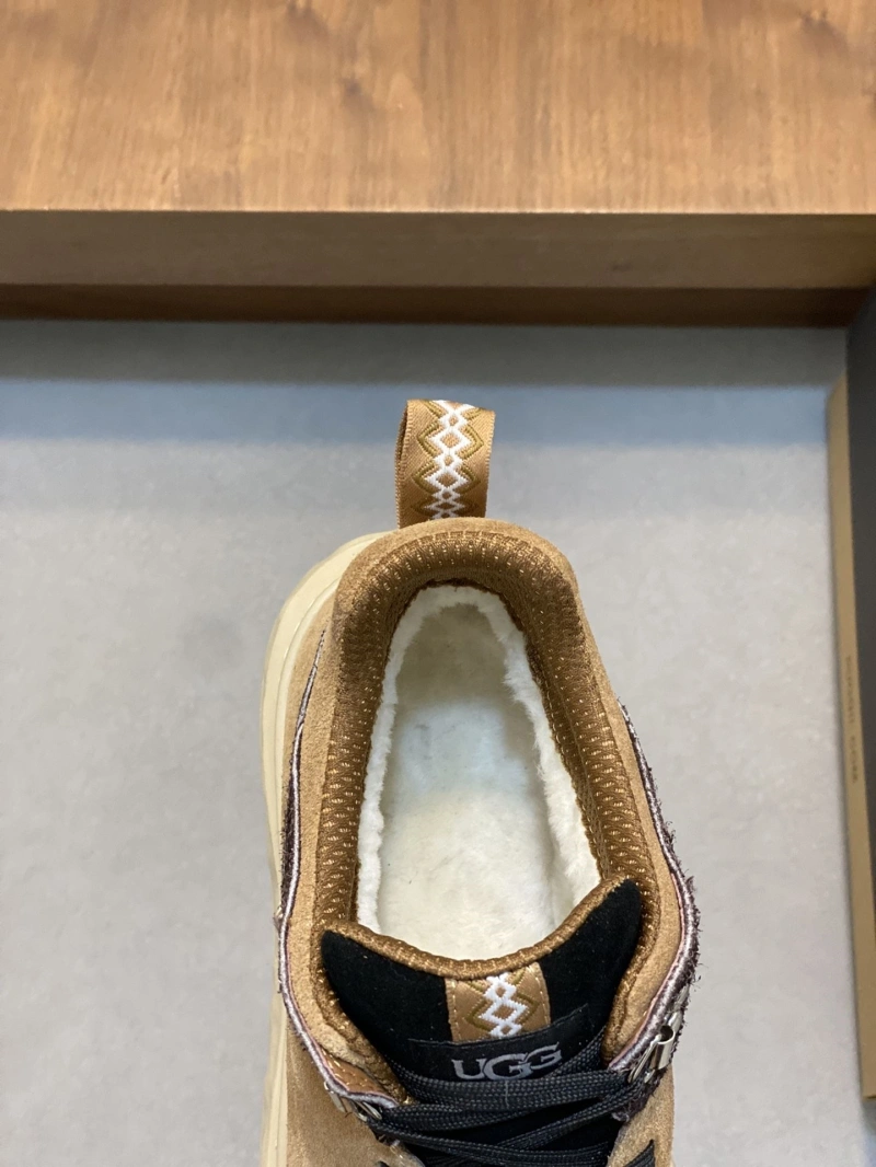 Trendsetting UGX Casual Shoes 228054