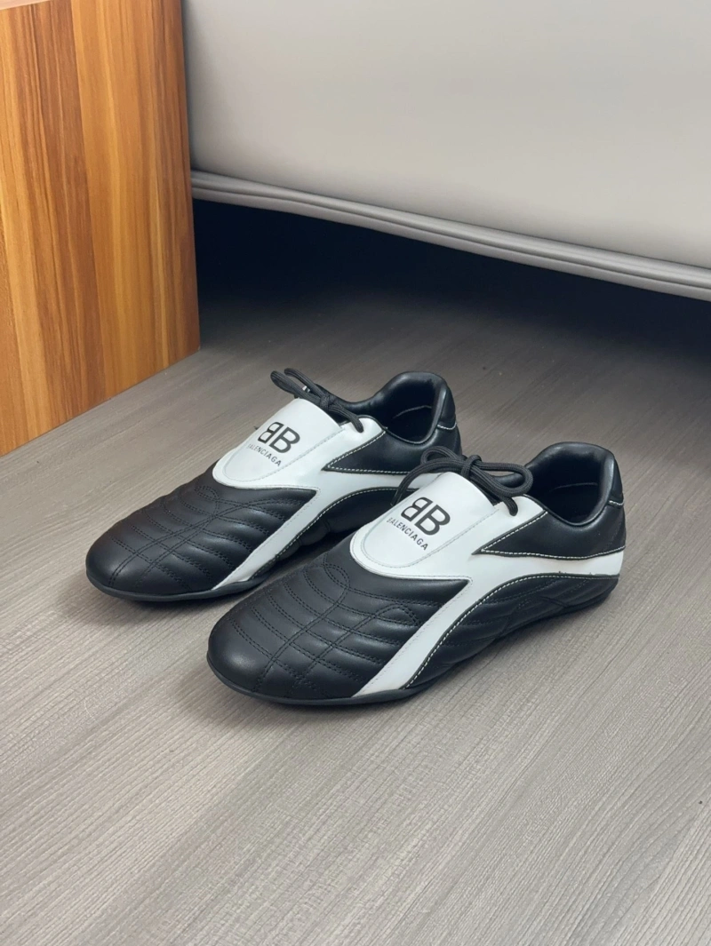 Timeless Bxlxnciaga Sneakers 109637