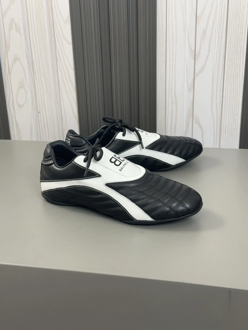 Timeless Bxlxnciaga Sneakers 109637
