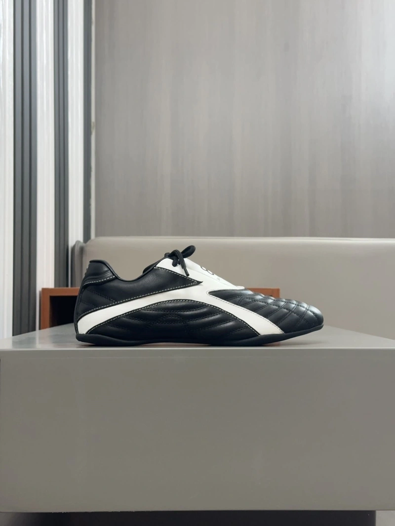 Timeless Bxlxnciaga Sneakers 109637