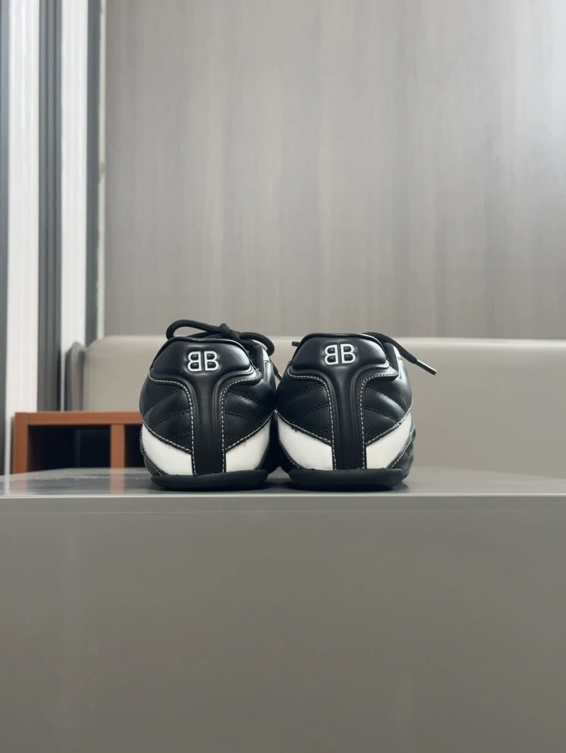 Timeless Bxlxnciaga Sneakers 109637