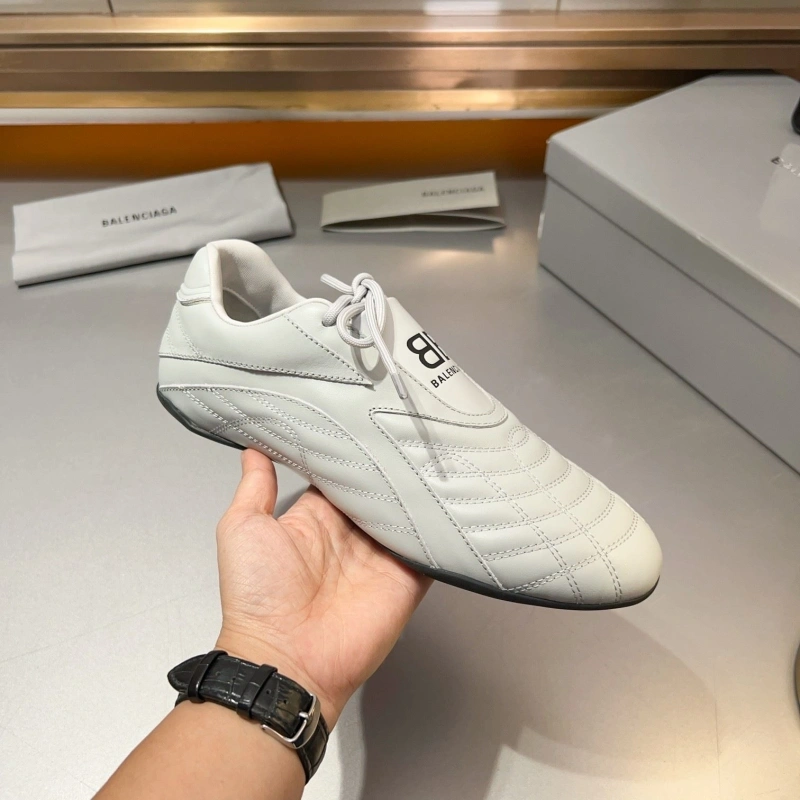 GoAnywhere Bxlxnciaga Sneakers 109633