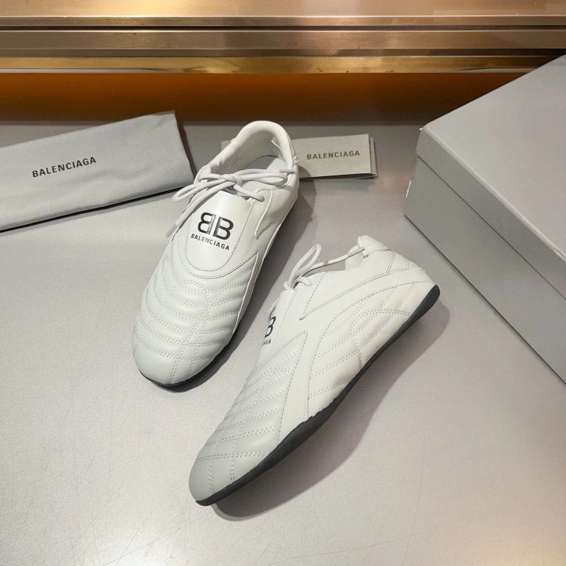 GoAnywhere Bxlxnciaga Sneakers 109633