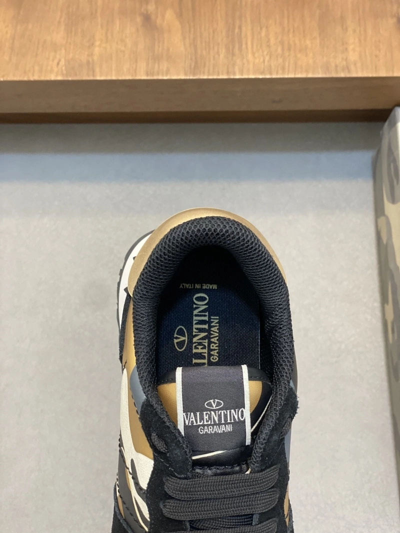 Cozy Vxlxntino Sneakers 231024
