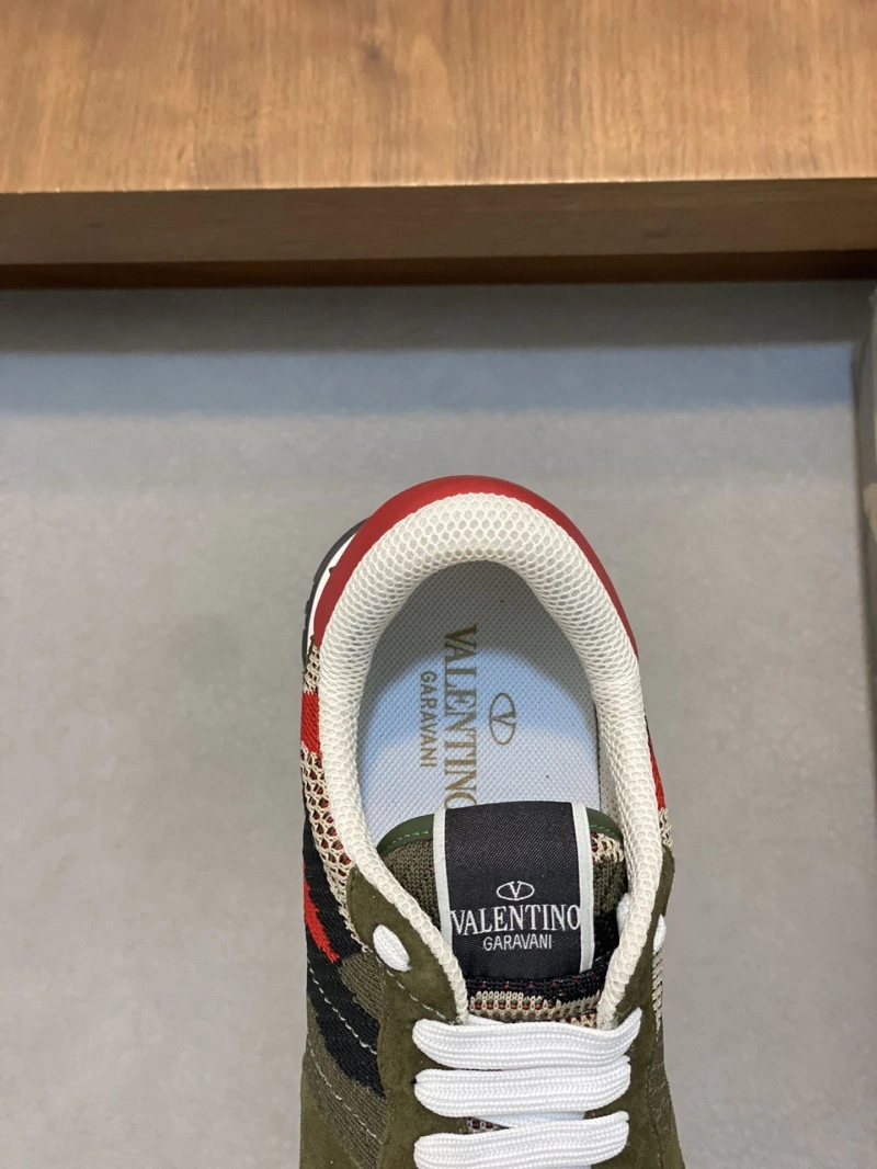 Versatile Vxlxntino Sneakers 231016