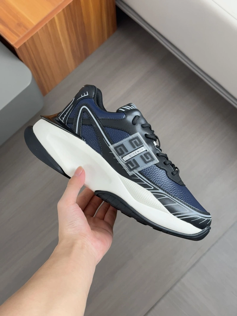 Gxvxnchy Sneakers HighQuality 153371