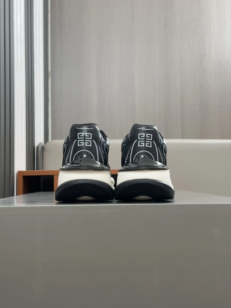 Gxvxnchy Sneakers HighQuality 153371