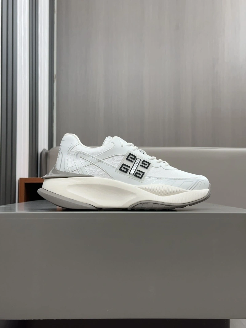 TopPick Gxvxnchy Sneakers 153369