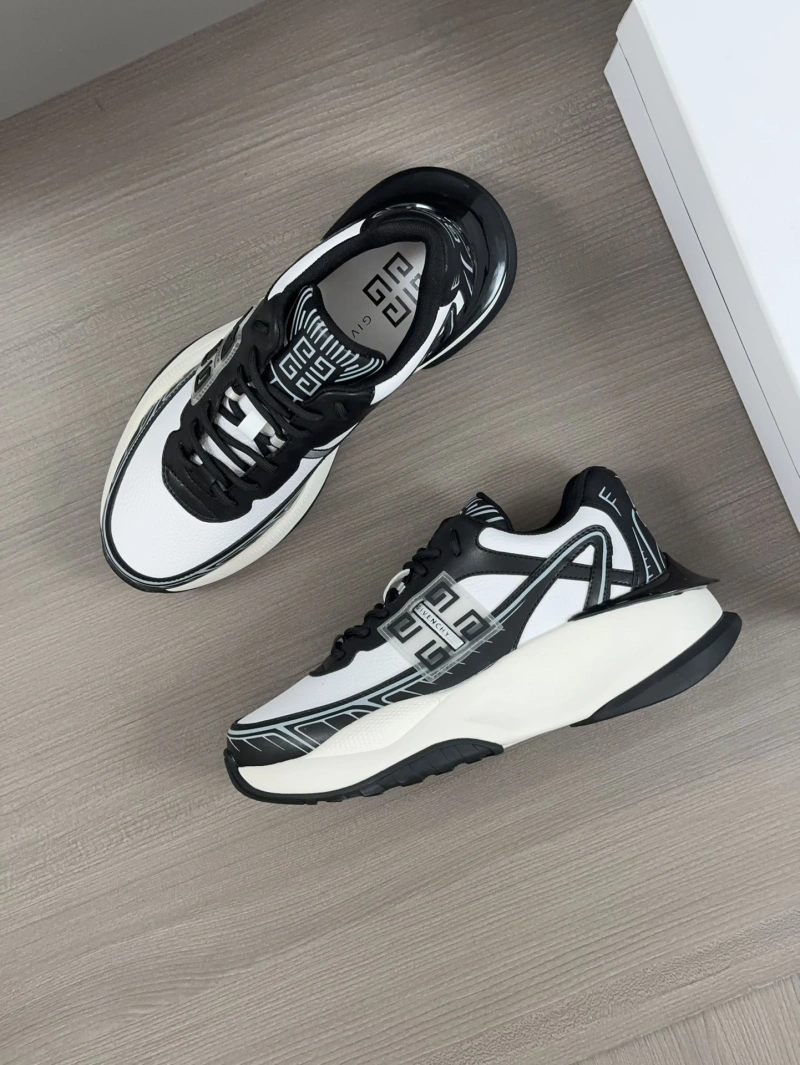 Gxvxnchy Sneakers Bold 153382