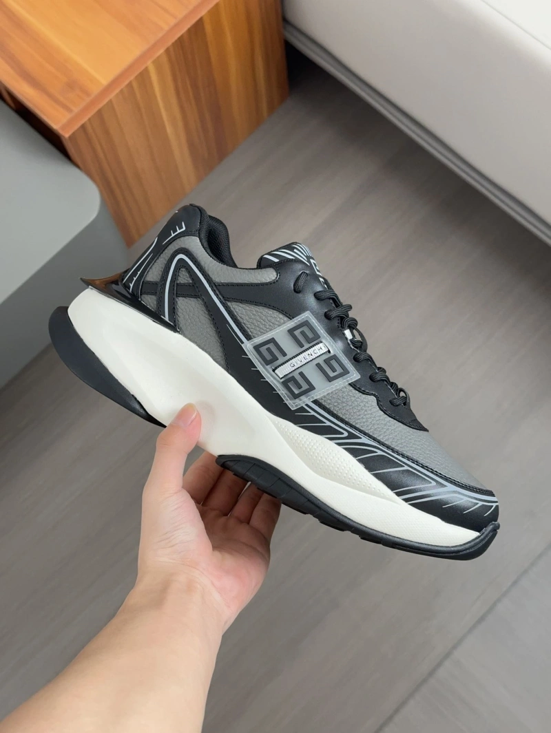 Refined Gxvxnchy Sneakers 153363