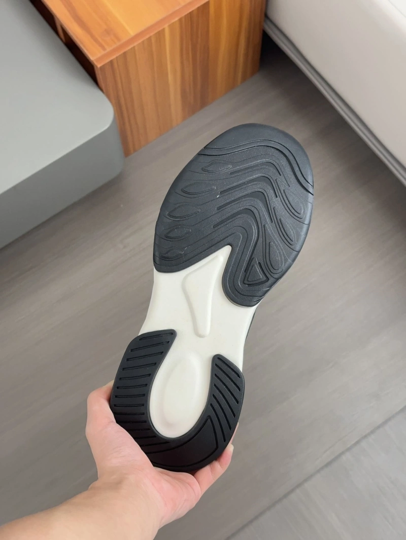 Refined Gxvxnchy Sneakers 153363