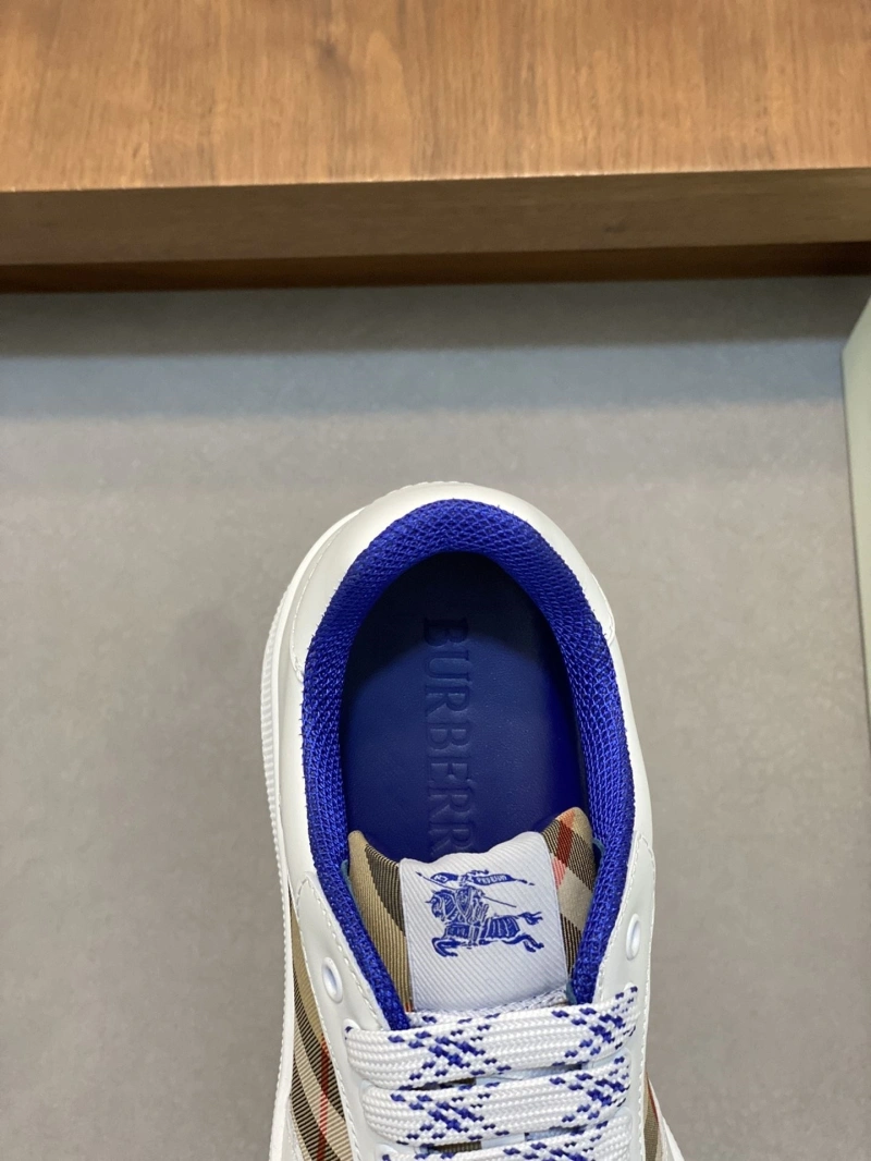 Practical Bxrbxrry Sneakers 115088