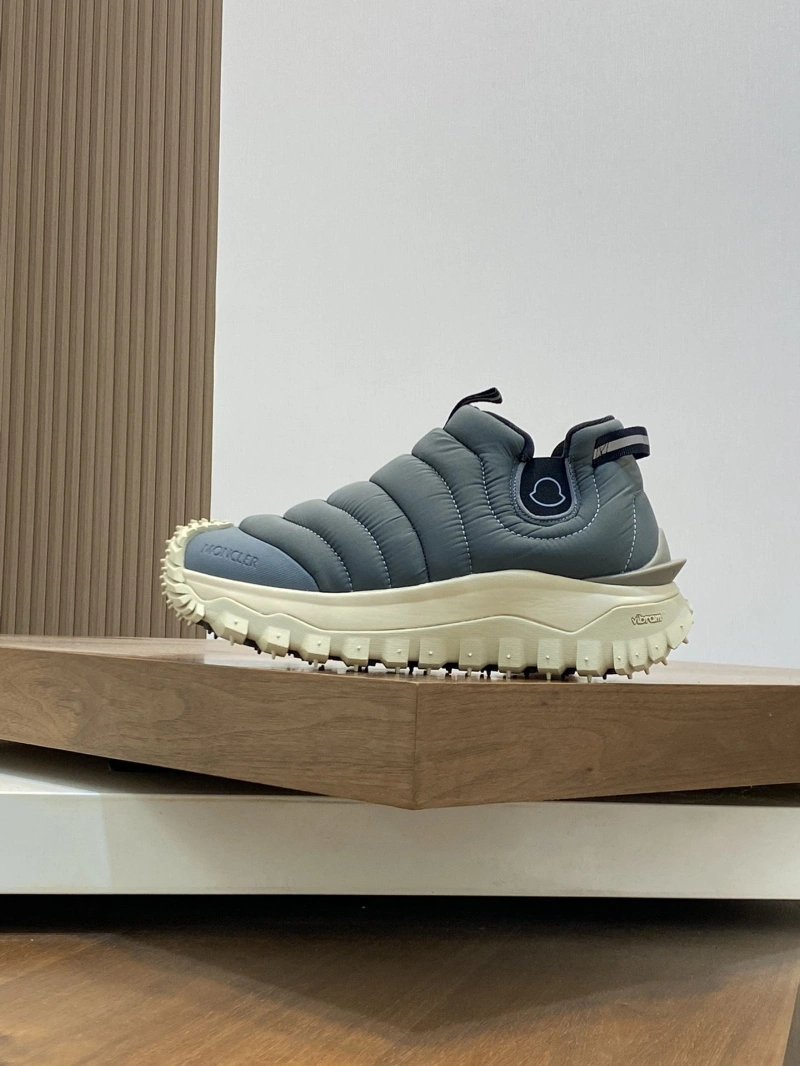 Versatile Mxnclxr Sneakers 197538