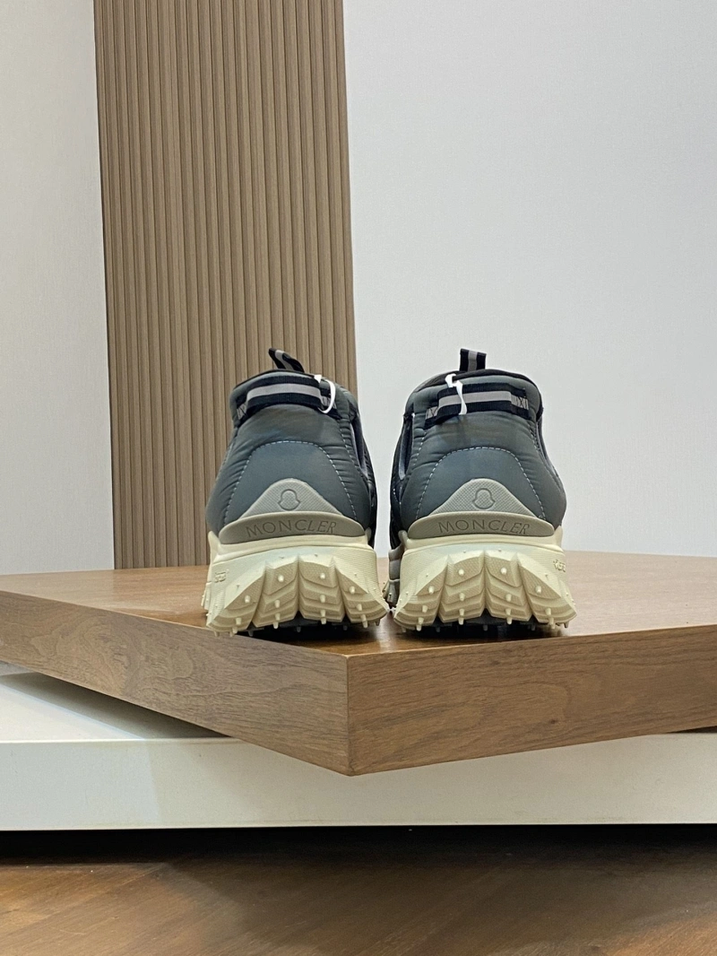 Versatile Mxnclxr Sneakers 197538