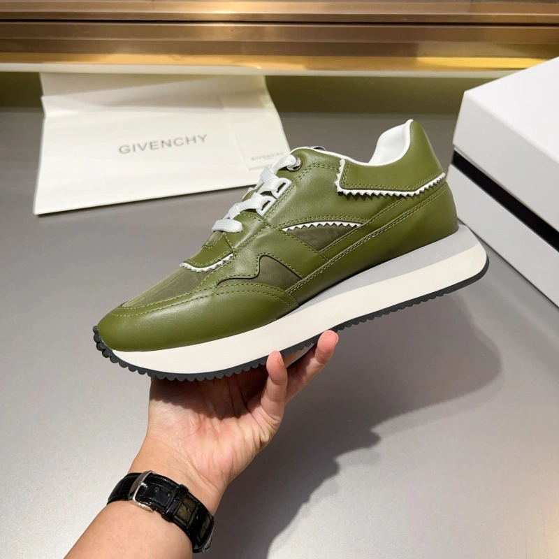Gxvxnchy Sneakers Minimalist 153365