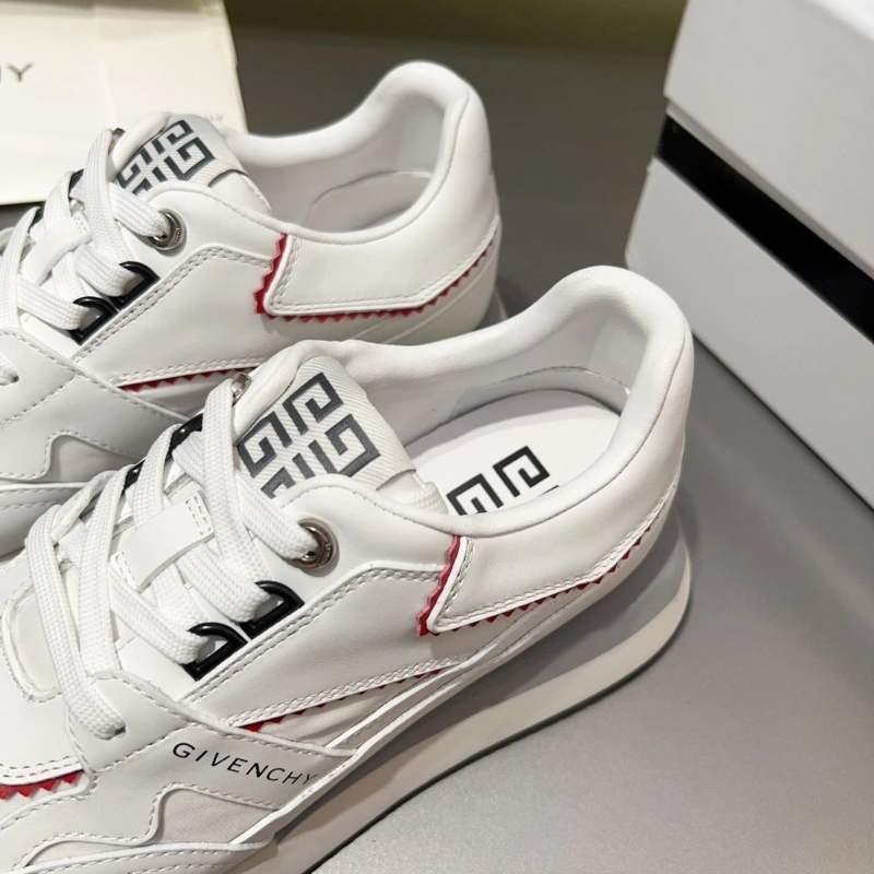 TopPick Gxvxnchy Sneakers 153361