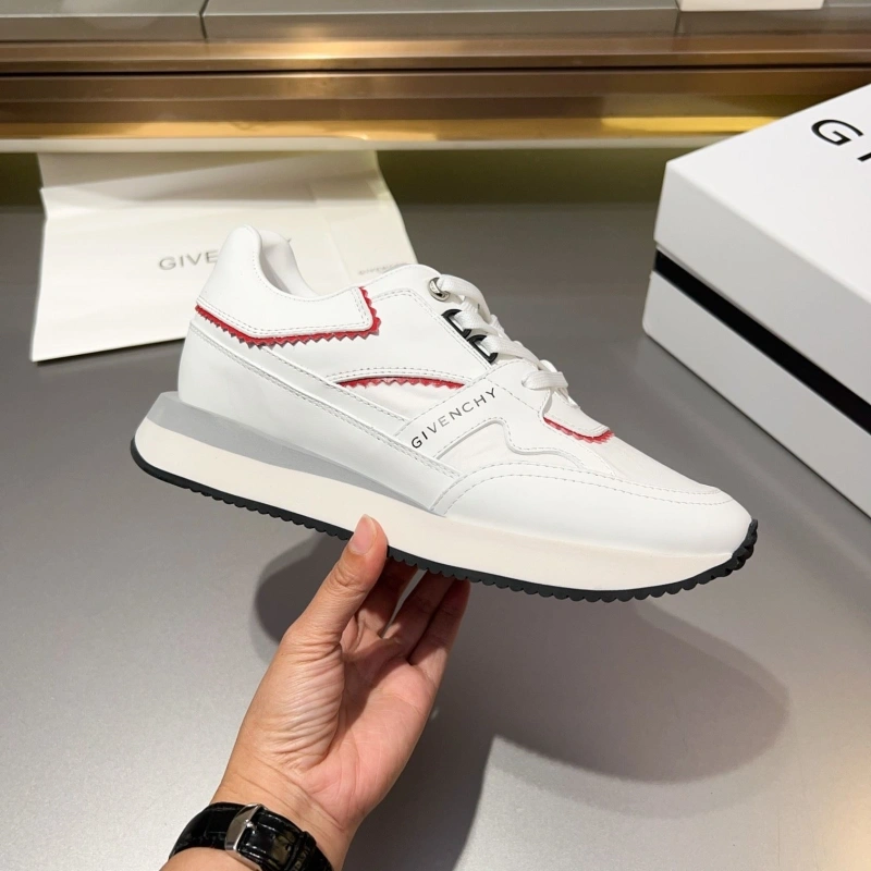 TopPick Gxvxnchy Sneakers 153361