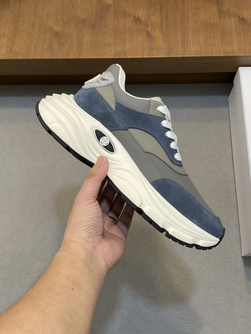 Gxvxnchy Sneakers EasyMatch 153359