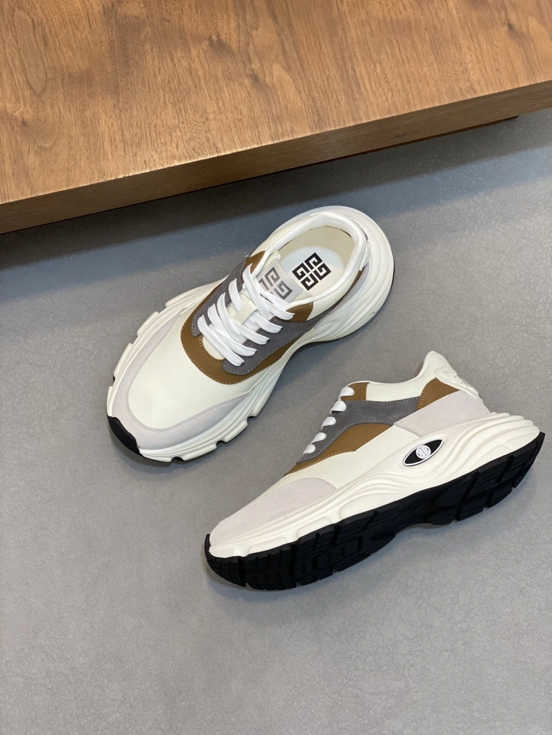 Gxvxnchy Sneakers AllSeason 153358