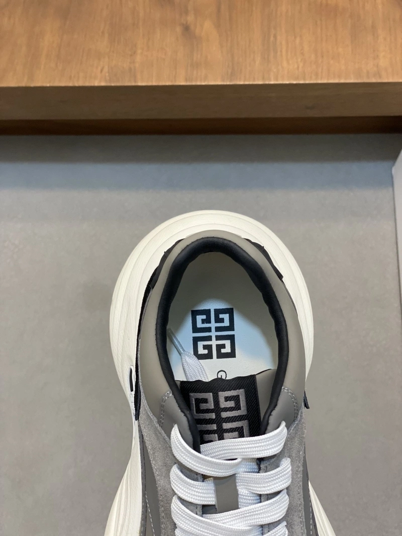 Durable Gxvxnchy Sneakers 153357