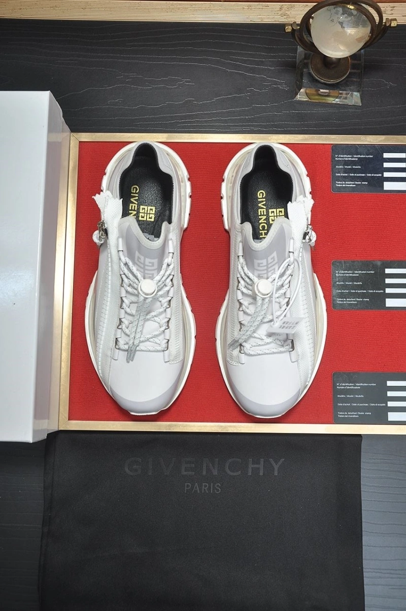 Gxvxnchy Sneakers GoAnywhere 153355