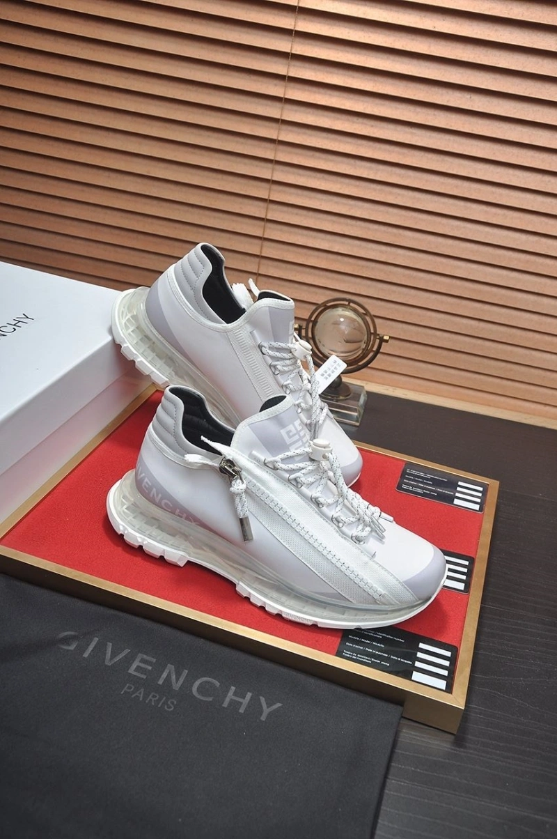 Gxvxnchy Sneakers GoAnywhere 153355