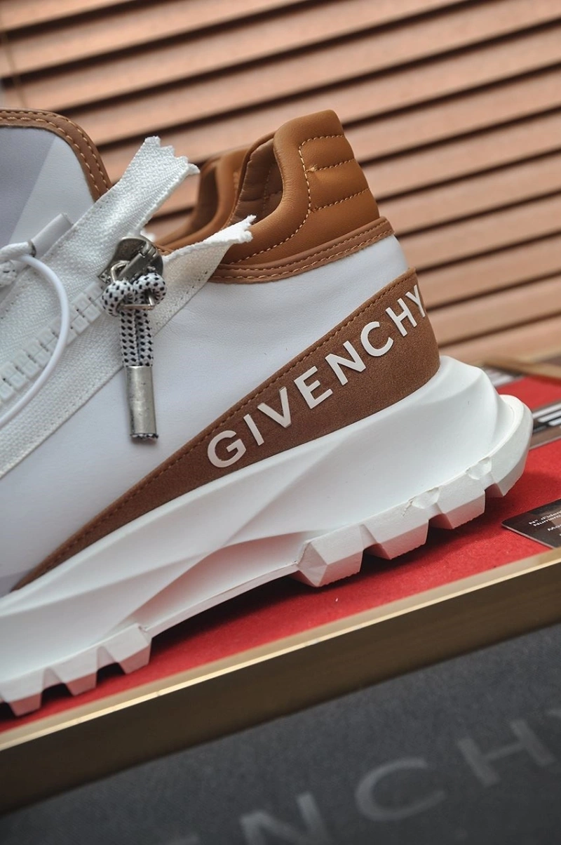 Gxvxnchy Sneakers Popular 153354