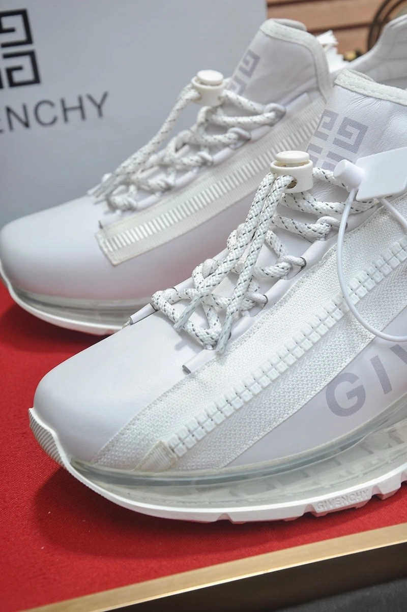 Gxvxnchy Sneakers Comfortable 153353