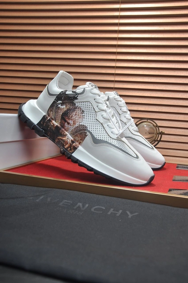 Gxvxnchy Sneakers Functional 153352