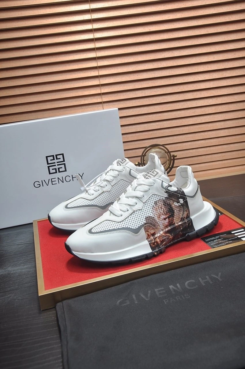 Gxvxnchy Sneakers Functional 153352