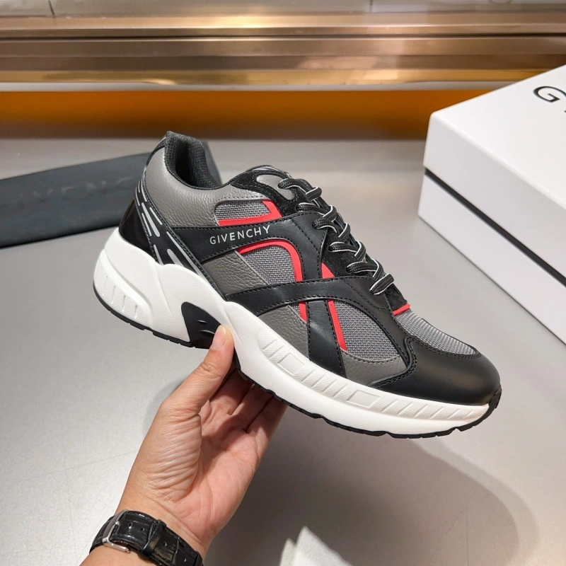 Bold Gxvxnchy Sneakers 153341