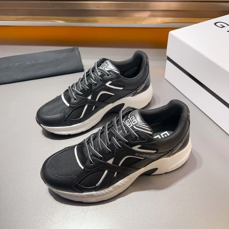 StreetReady Gxvxnchy Sneakers 153344