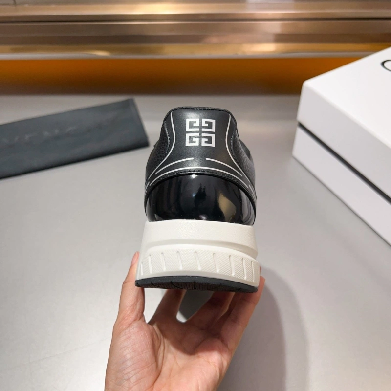 StreetReady Gxvxnchy Sneakers 153344