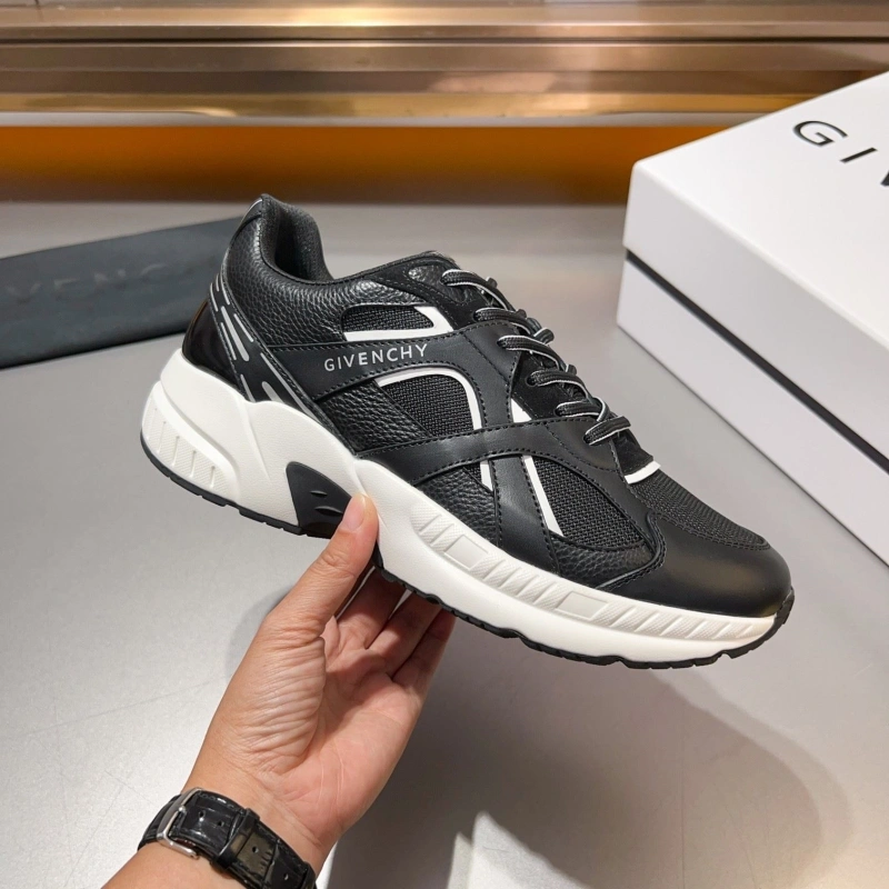 StreetReady Gxvxnchy Sneakers 153344