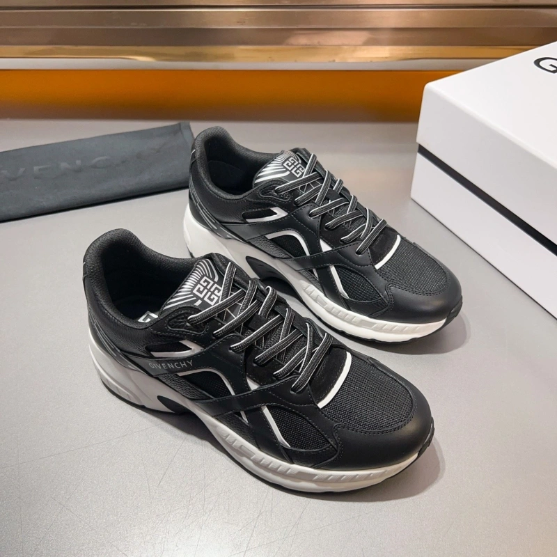 StreetReady Gxvxnchy Sneakers 153344