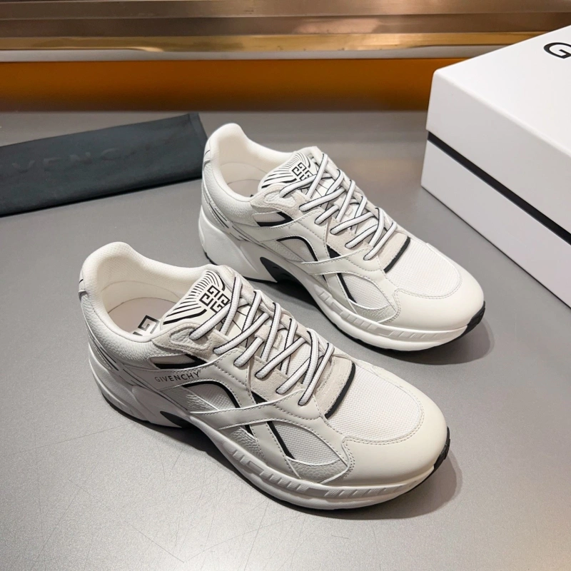 Bold Gxvxnchy Sneakers 153343