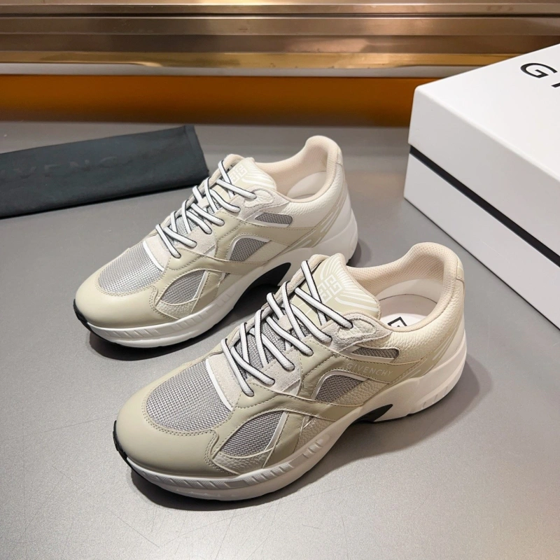 Gxvxnchy Sneakers Unique 153348