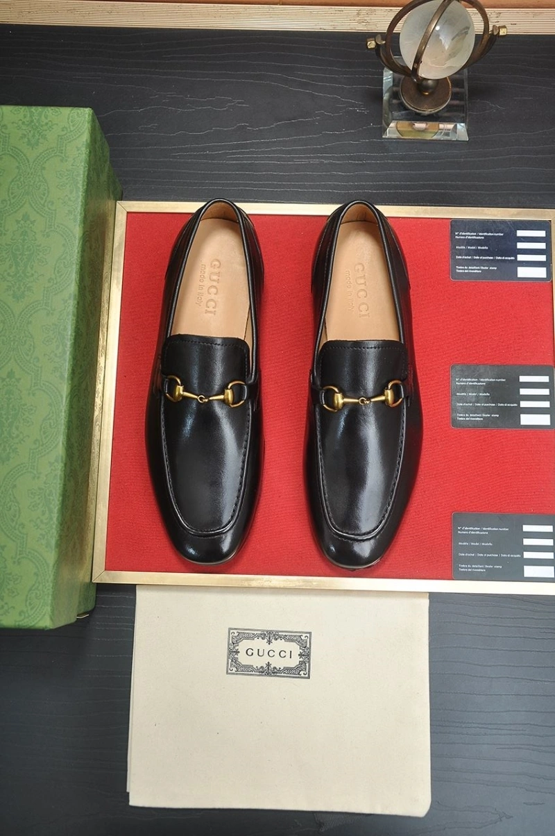 Trendsetting Gxccx Leather Shoes 159433