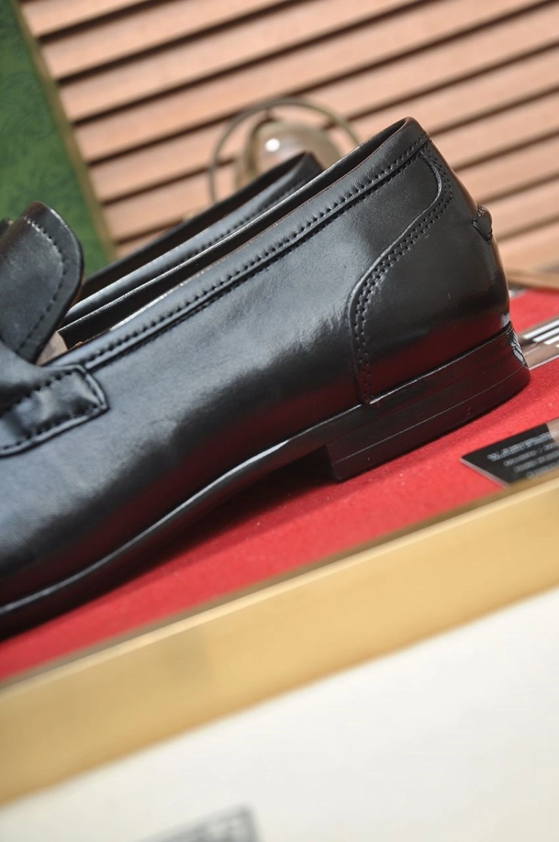 Trendsetting Gxccx Leather Shoes 159433
