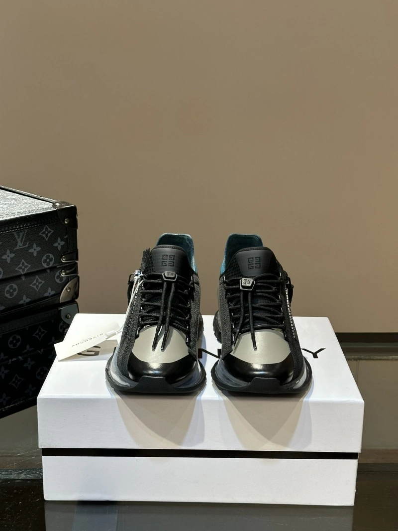 Gxvxnchy Sneakers Classic 153347
