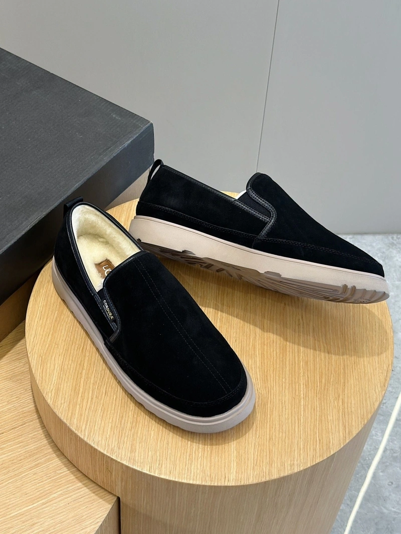 Efficient UGX Casual Shoes 228019
