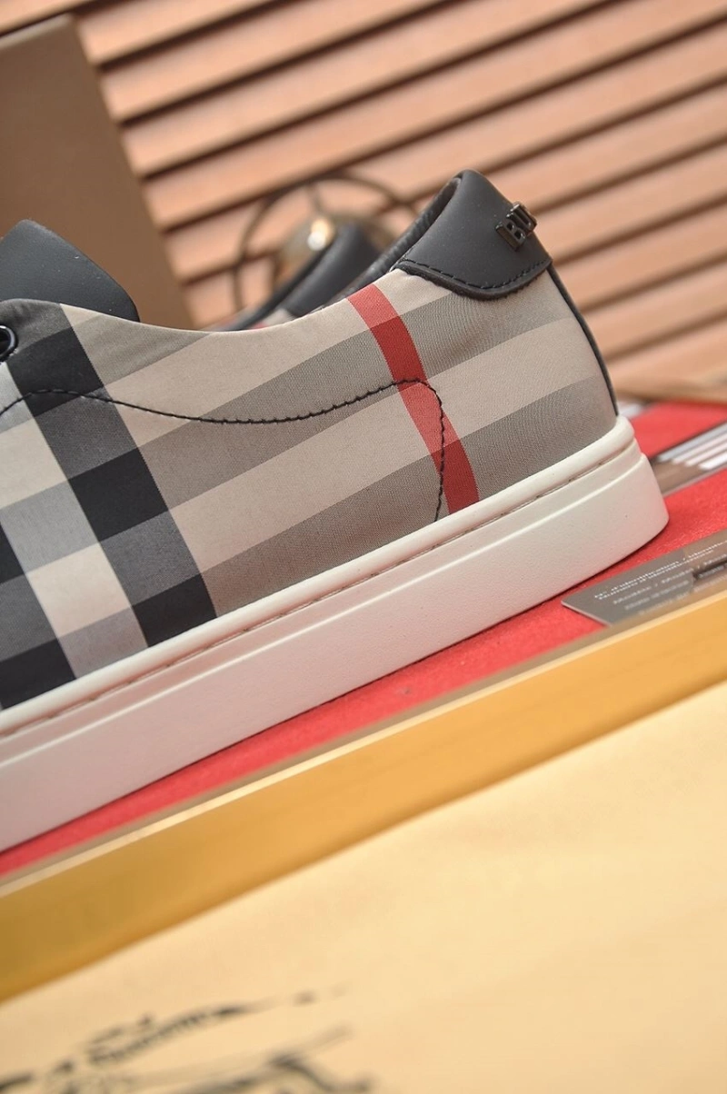 Compact Bxrbxrry Sneakers 115089