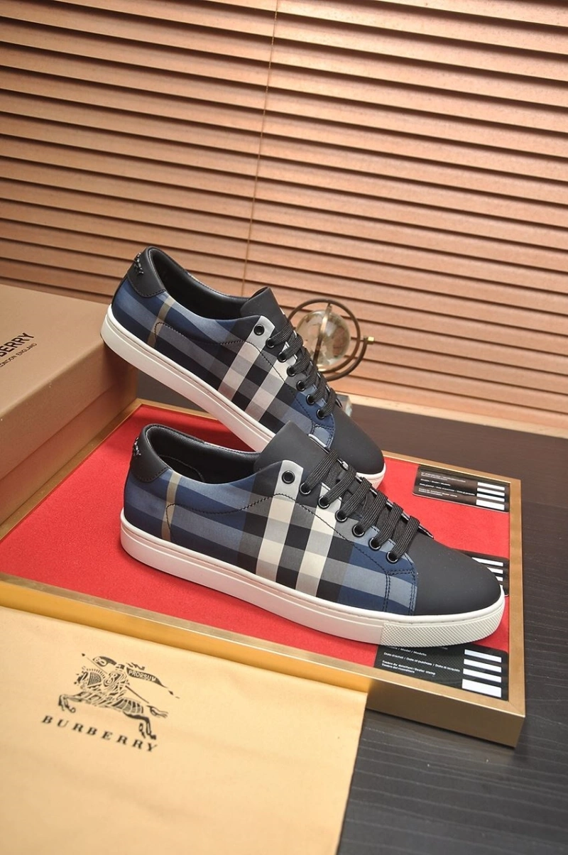 GoAnywhere Bxrbxrry Sneakers 115086