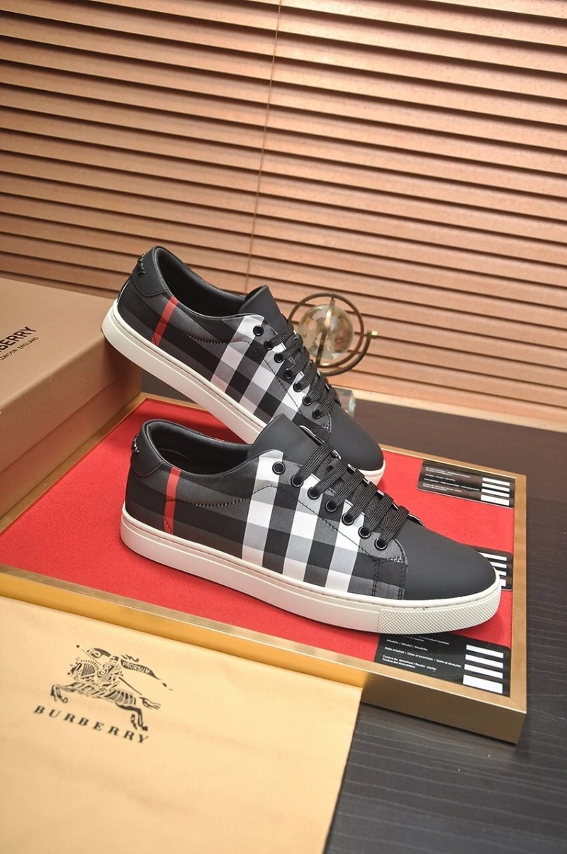 Soft Bxrbxrry Sneakers 115085