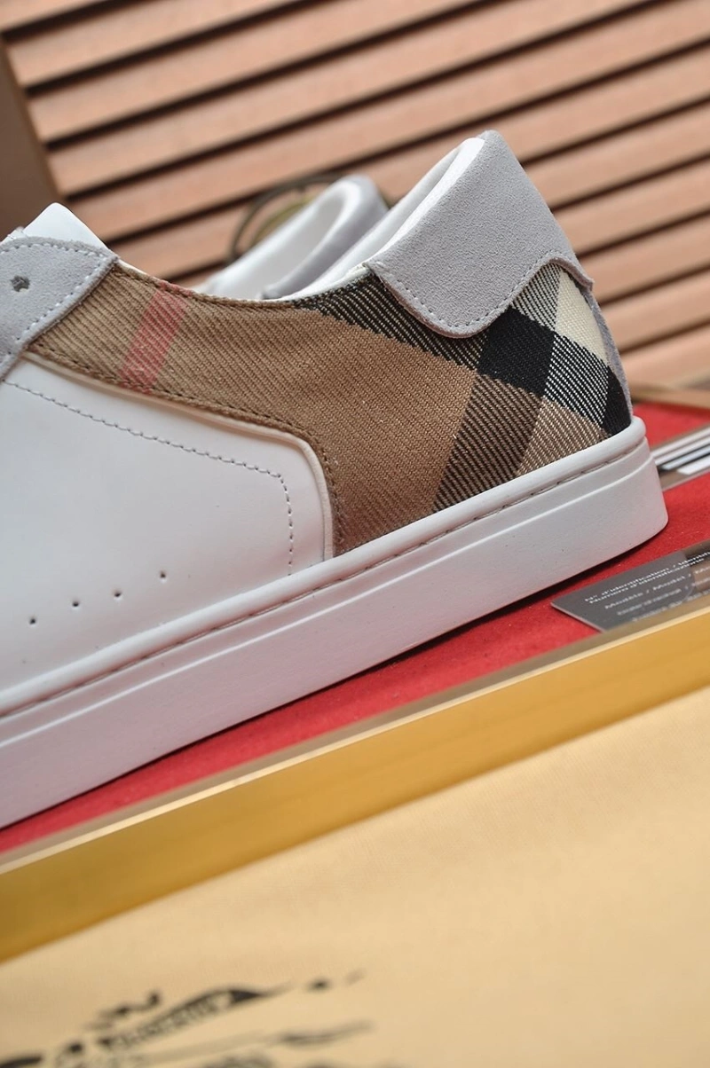 Resilient Bxrbxrry Sneakers 115081